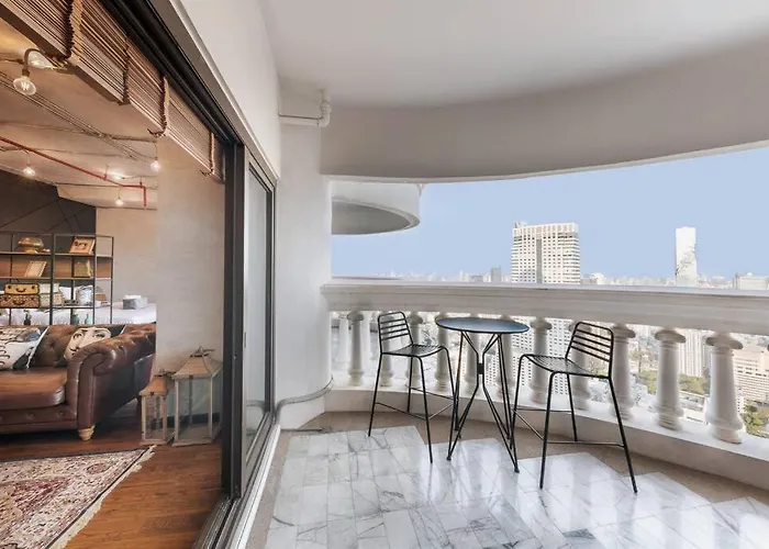 Central Bangkok Loft Style Skyline 100 Sq.M. Apt